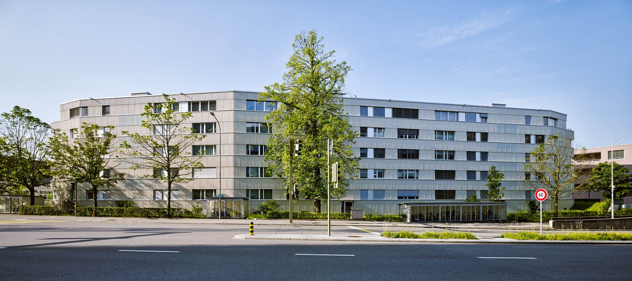 E15551 Alpa 050970p SCREEN